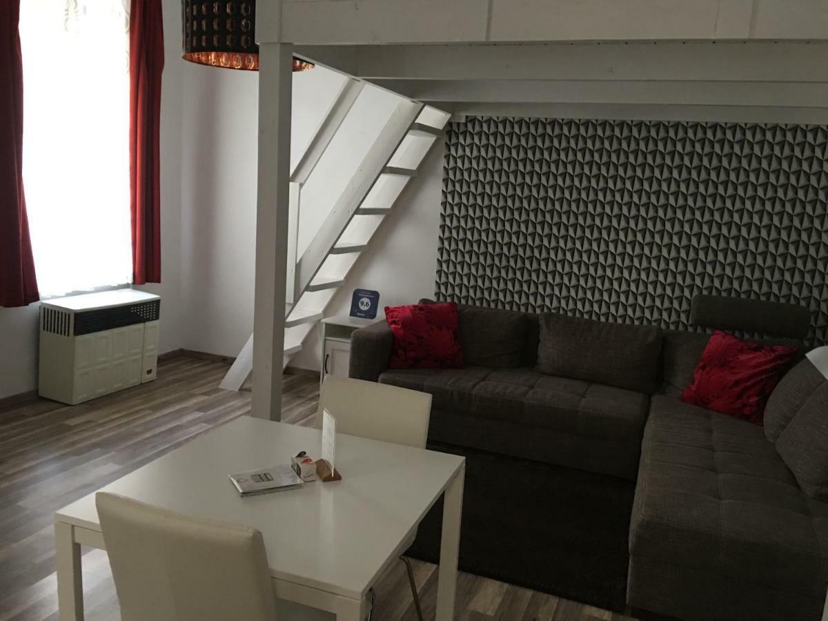Kalman Apartman บูดาเปสต์ ภายนอก รูปภาพ